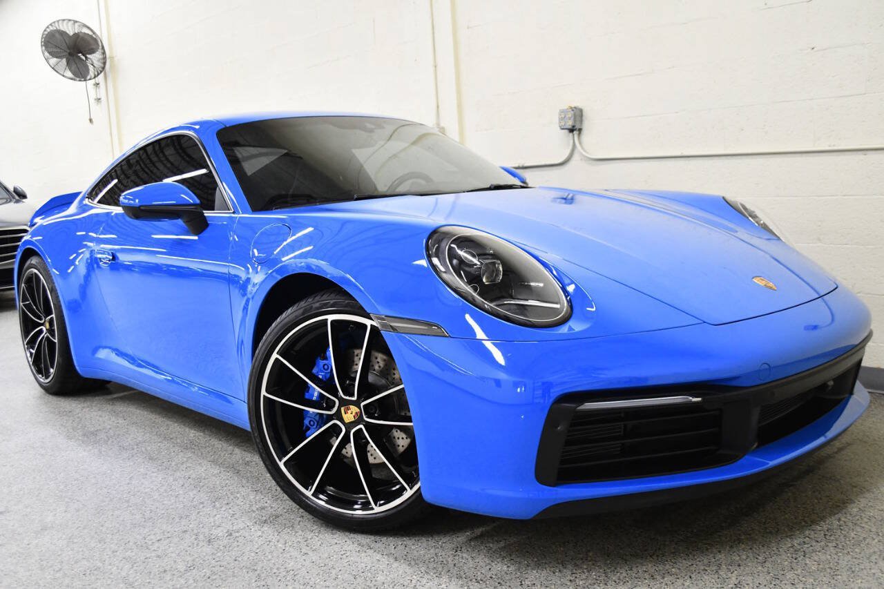Used 2022 Porsche 911 Carrera image 2