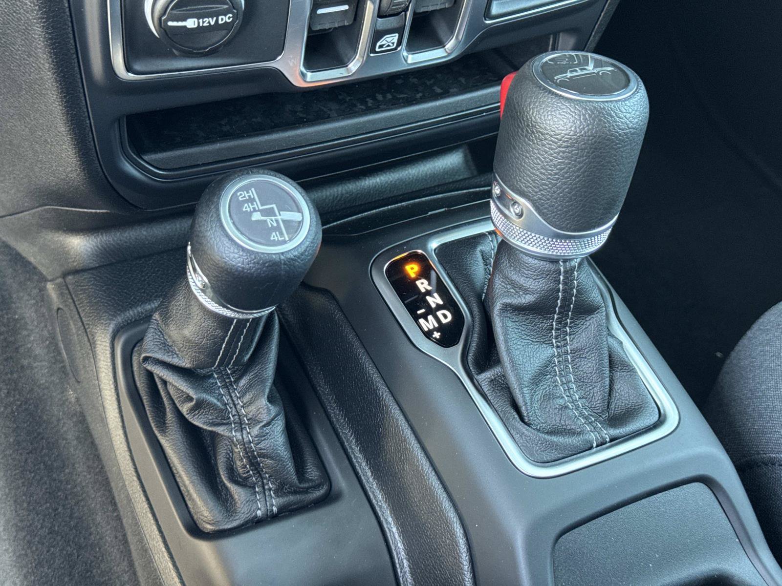 New 2026 Jeep Gladiator Sport AWD/4WD image 17