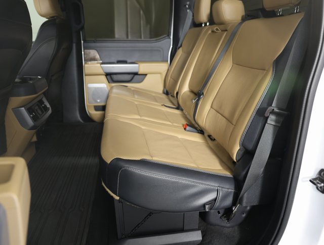 Used 2023 Ford F250 Lariat w/ Chrome Package image 12