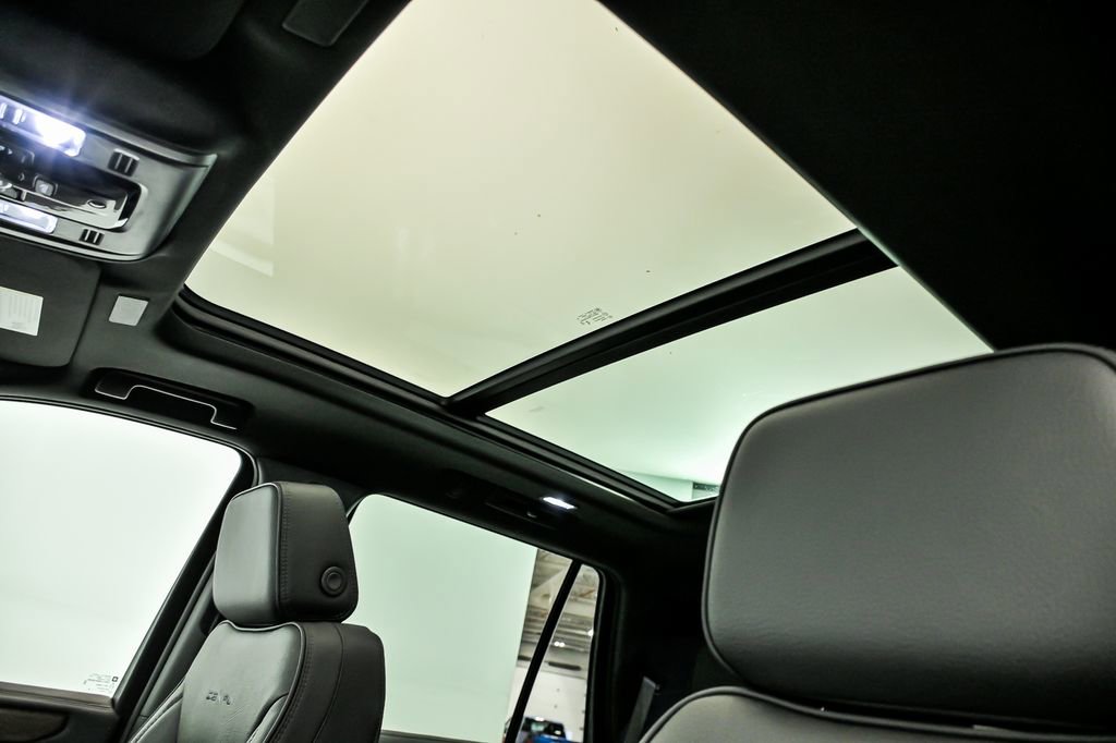 New 2026 GMC Yukon Denali w/ Sun & Power Step Package image 10