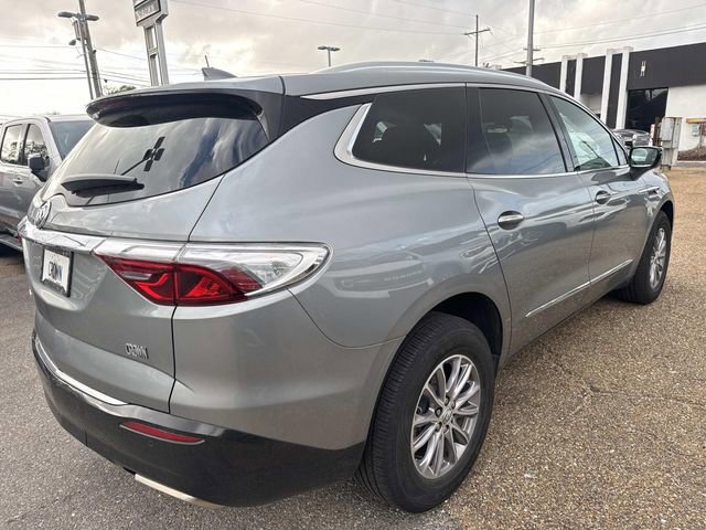 Used 2023 Buick Enclave Essence image 6
