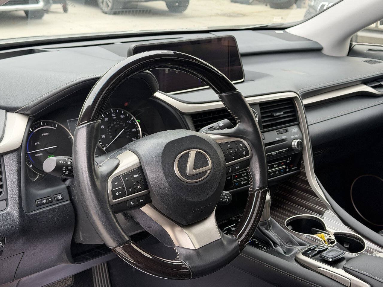 Used 2018 Lexus RX 450hL Luxury w/ Accessory Package AWD/4WD image 14