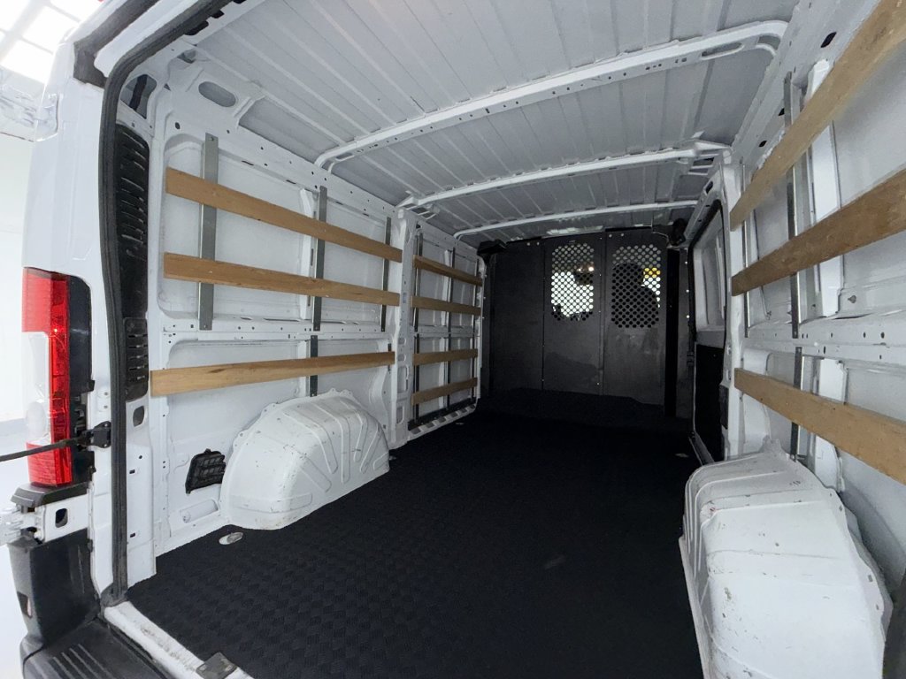 Used 2025 RAM ProMaster 2500 w/ U-Haul Equipment Group FWD image 20