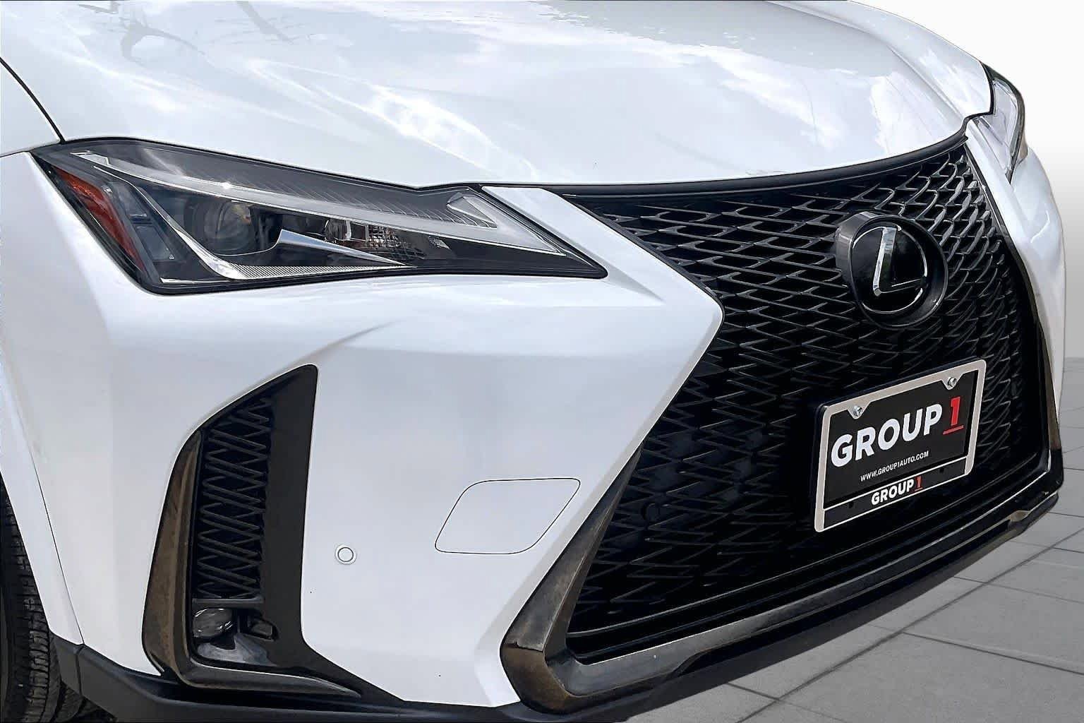 Used 2022 Lexus UX 200 F Sport w/ Accessory Package (Z2) FWD image 30