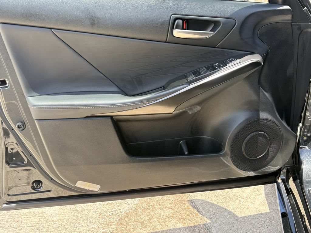 Used 2022 Lexus IS 350 F Sport RWD image 10