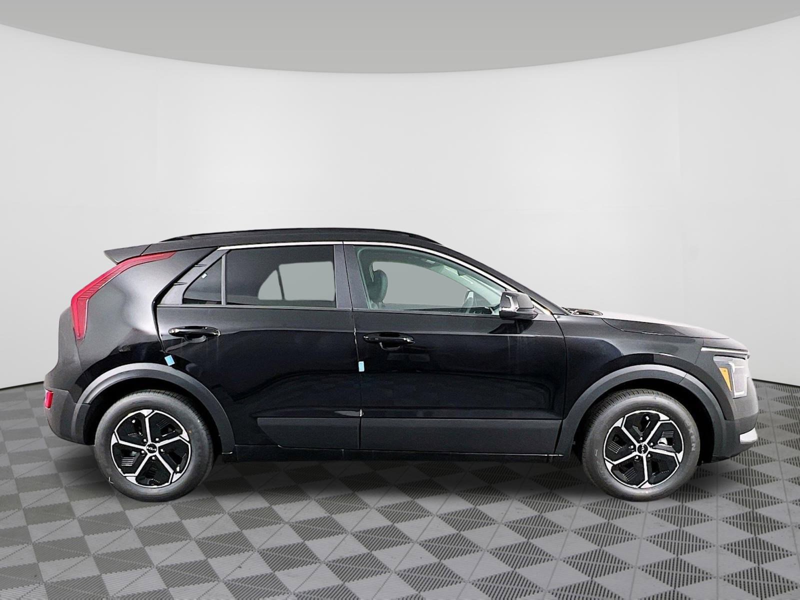 New 2025 Kia Niro EX image 31