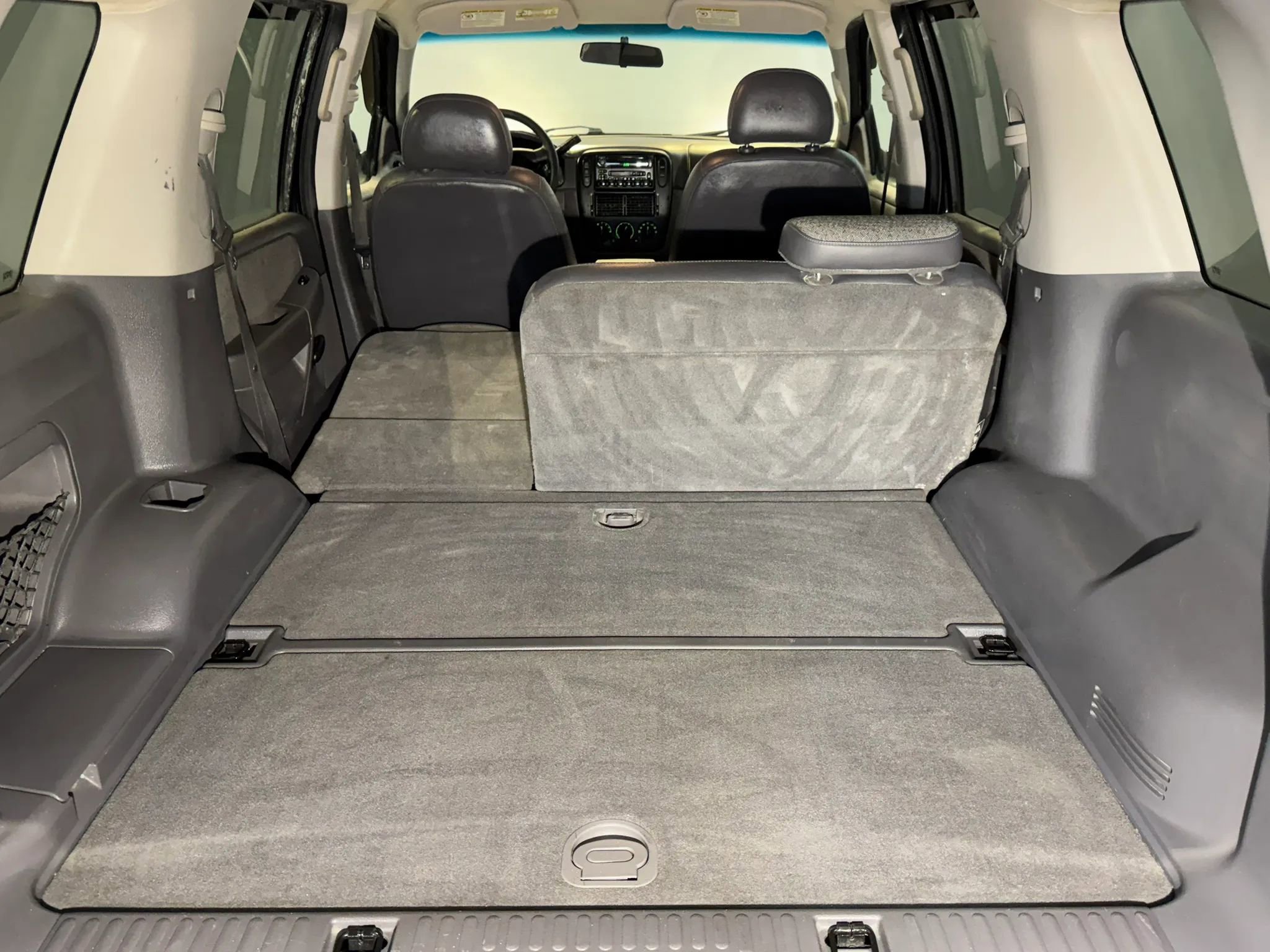 Used 2002 Ford Explorer XLS image 24