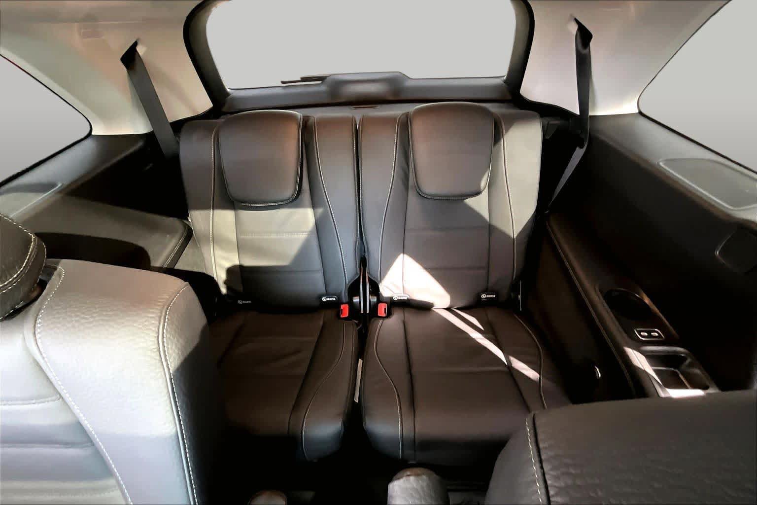 Used 2026 Mercedes-Benz GLS 450 4MATIC image 36