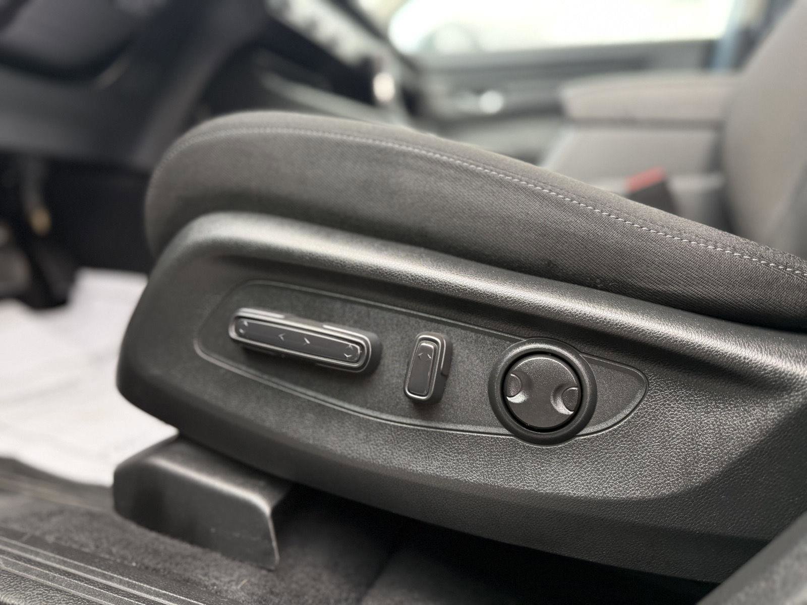 Certified 2023 Honda CR-V EX image 16