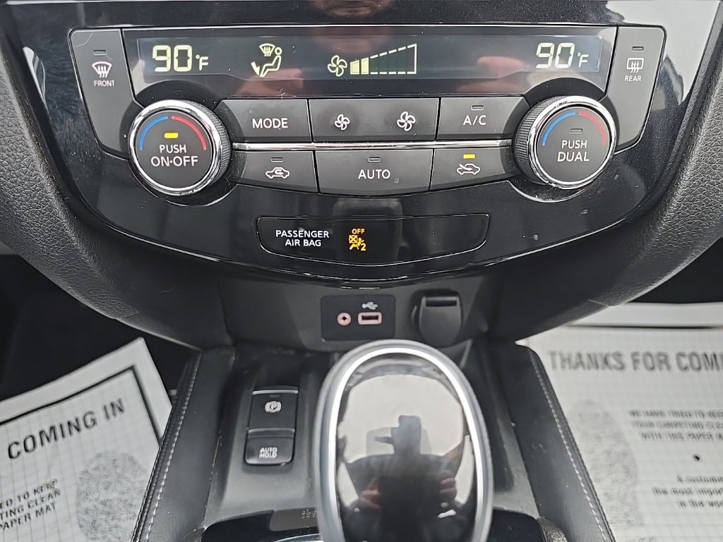 Used 2020 Nissan Rogue Sport SL w/ Premium Package image 39