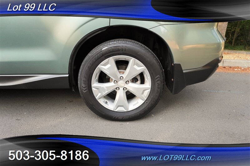 Used 2014 Subaru Forester 2.5i Premium AWD/4WD image 37