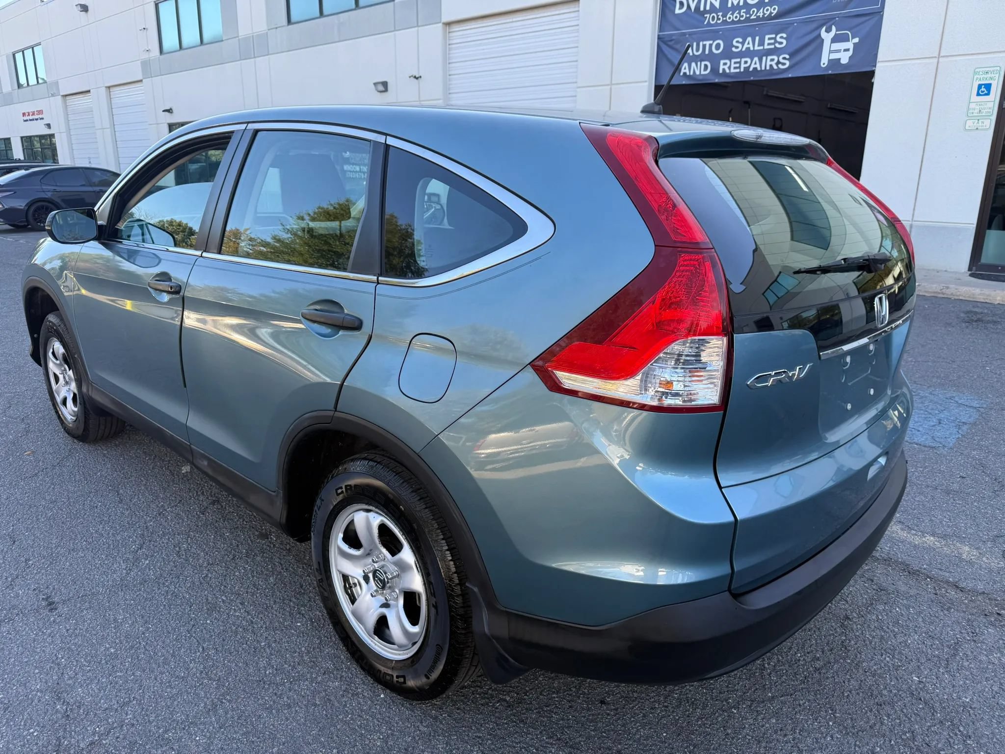 Used 2013 Honda CR-V LX image 9