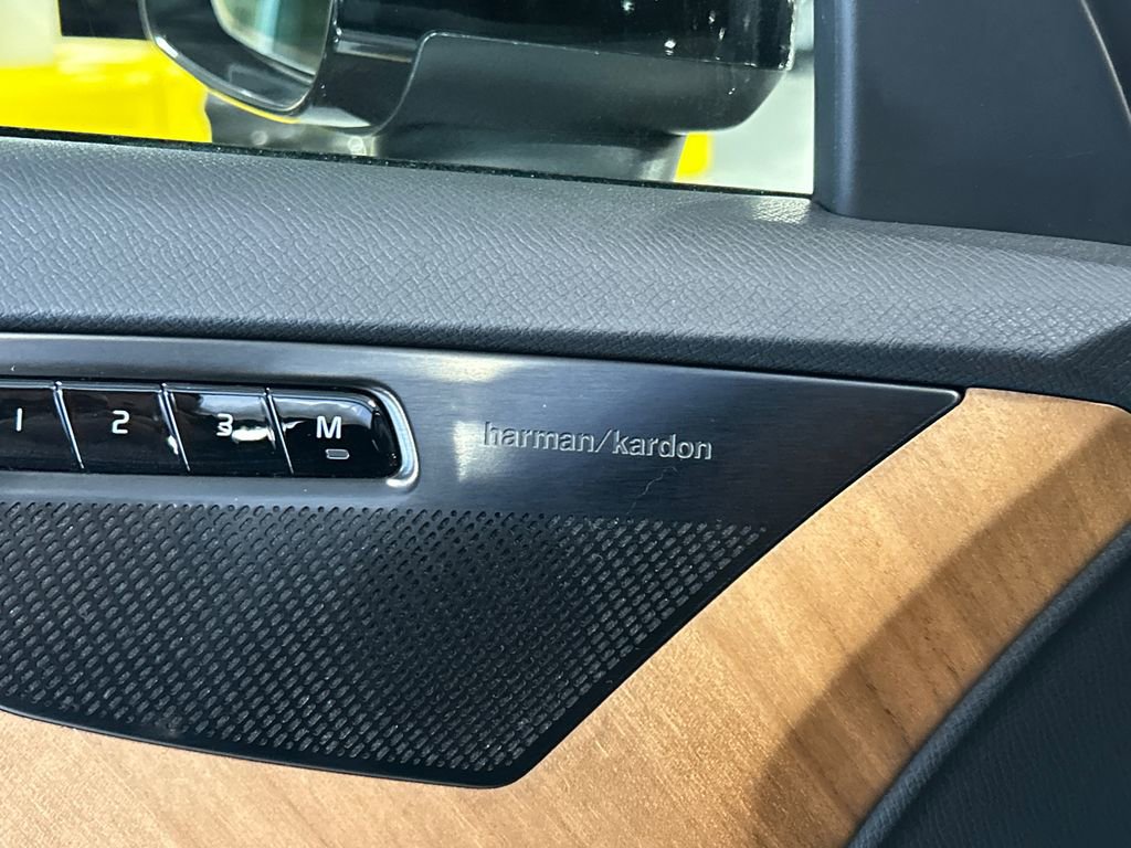 Certified 2023 Volvo XC90 B6 Plus w/ Protection Package Premier image 21