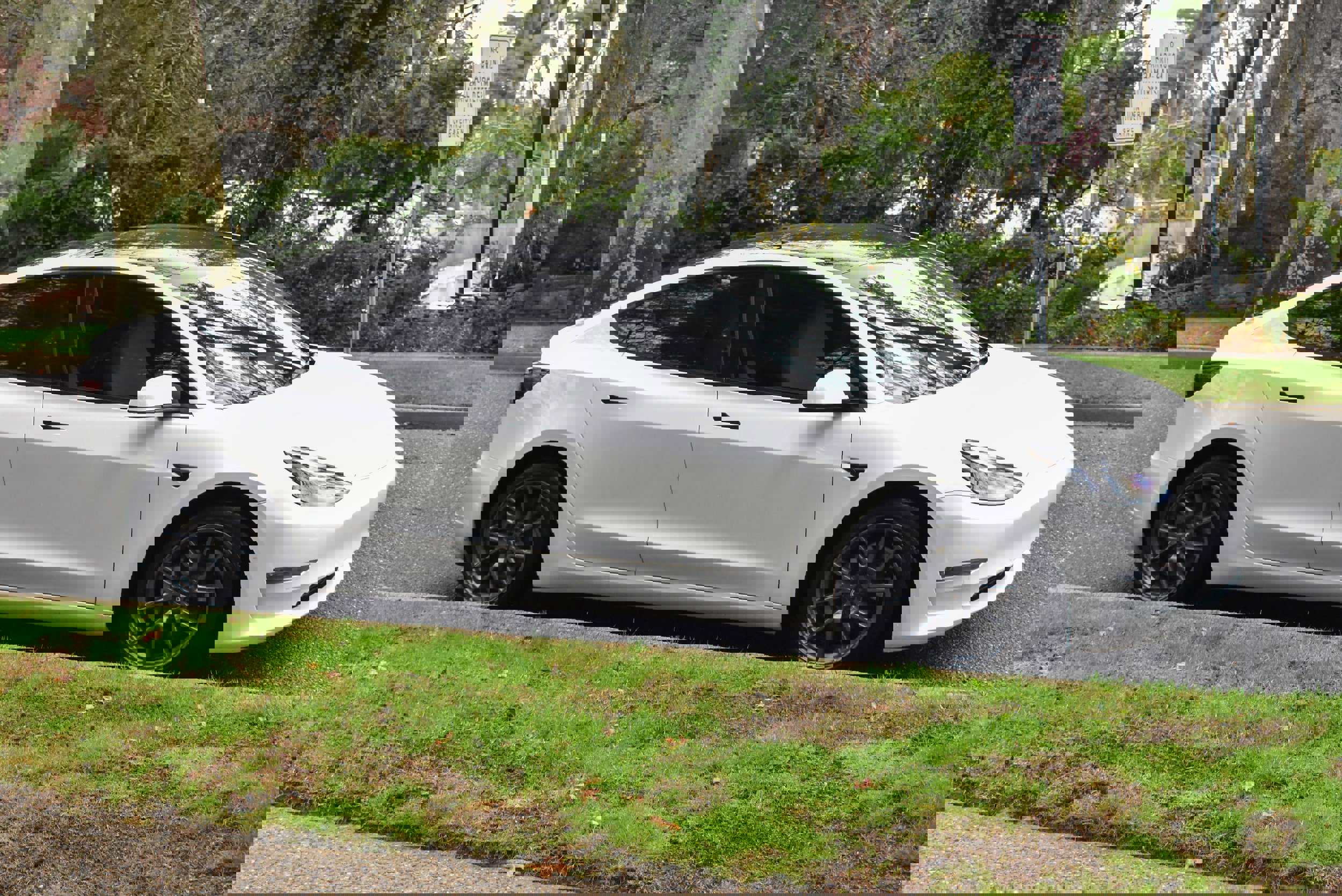 Used 2022 Tesla Model 3 Long Range image 11