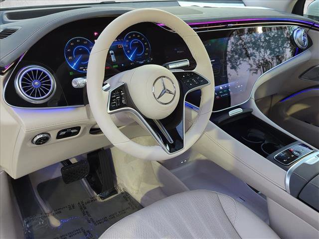 New 2026 Mercedes-Benz EQS 400 4MATIC SUV image 3