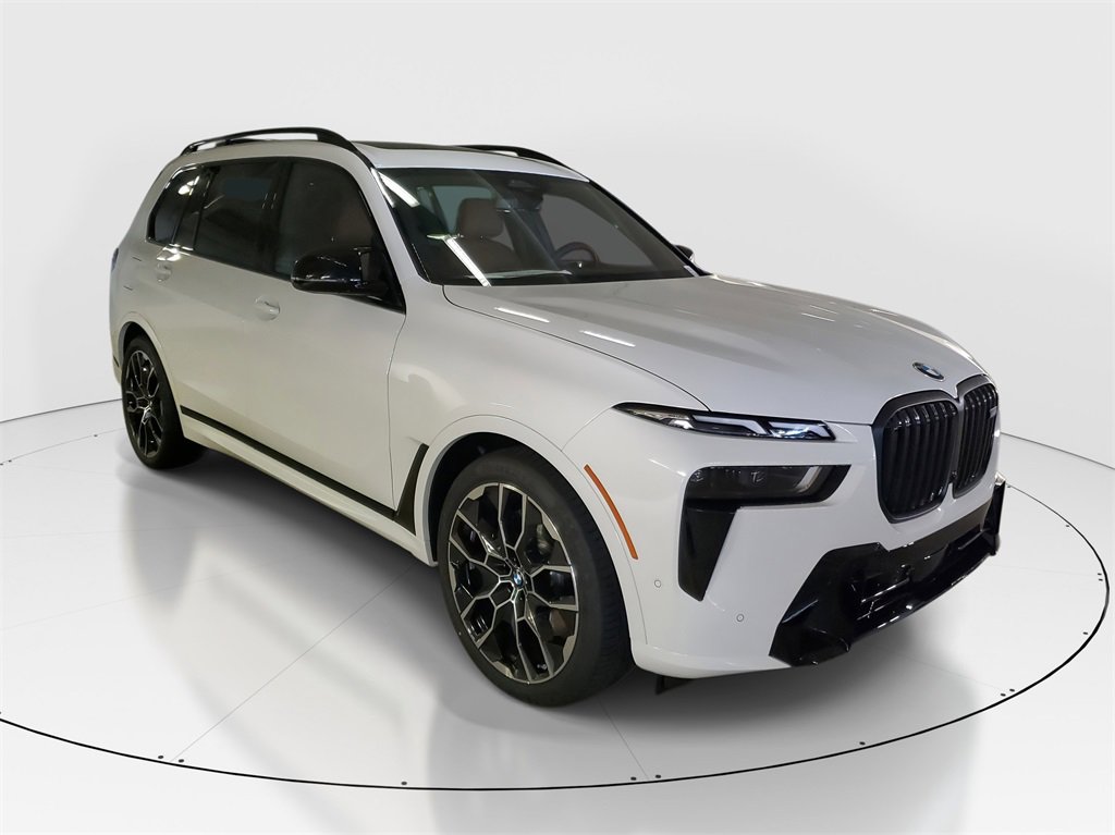 New 2026 BMW X7 M60i w/ M Sport Professional Package image 2