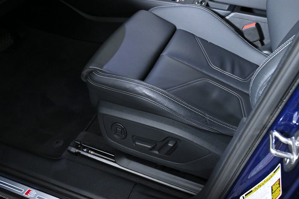 Used 2024 Audi Q3 2.0T Premium Plus w/ Premium Plus Package image 26