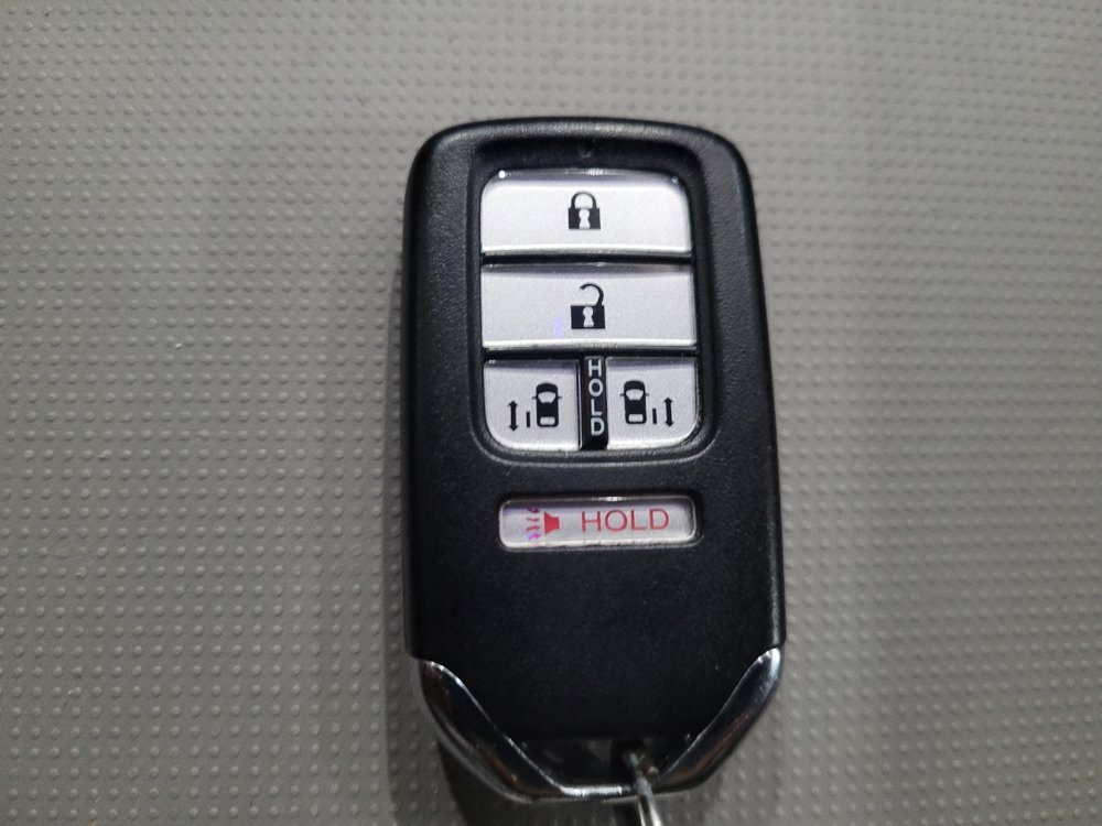 Used 2016 Honda Odyssey SE image 32
