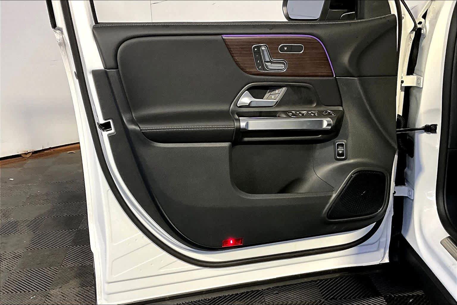 New 2026 Mercedes-Benz GLB 250 4MATIC image 11