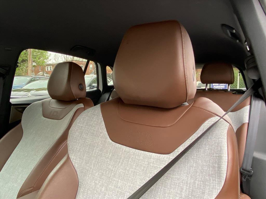 Certified 2023 Volkswagen ID.4 2WD image 9