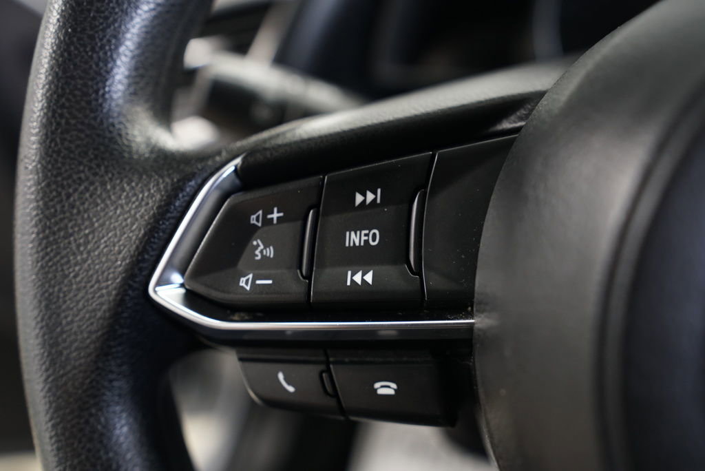 Used 2017 MAZDA MAZDA3 Sport FWD image 24