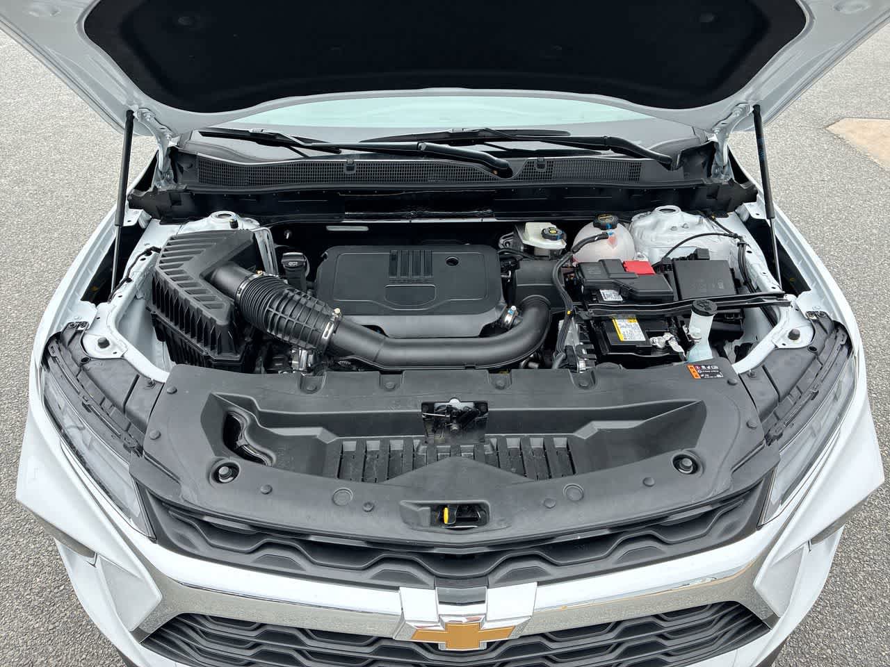 Used 2025 Chevrolet Blazer LT FWD image 28