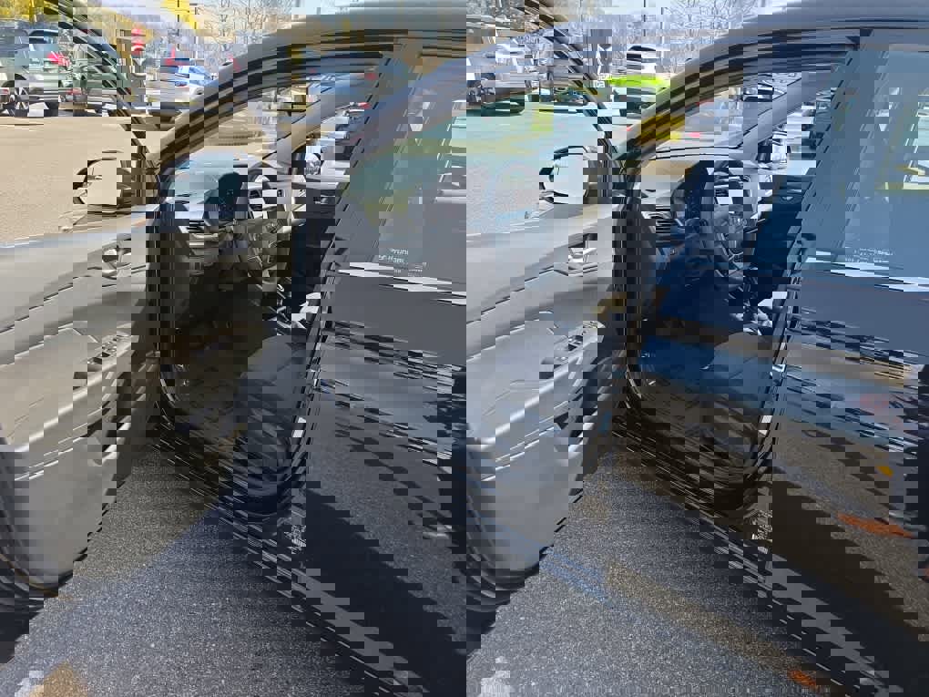 Used 2019 Hyundai Accent SEL image 11