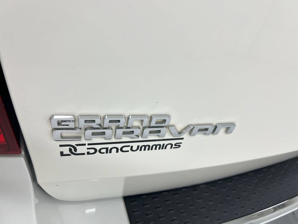 Used 2017 Dodge Grand Caravan SXT FWD image 26