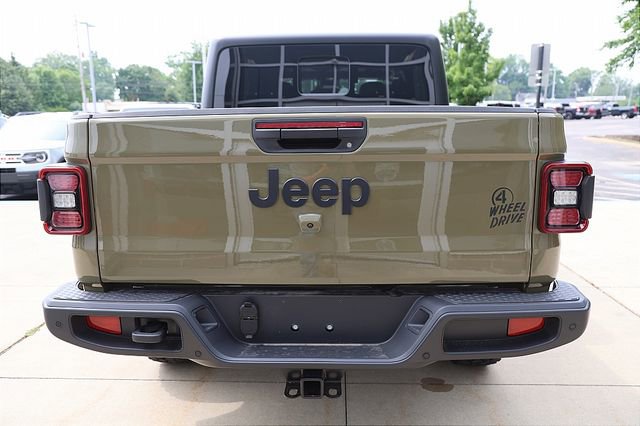 New 2025 Jeep Gladiator Willys image 6