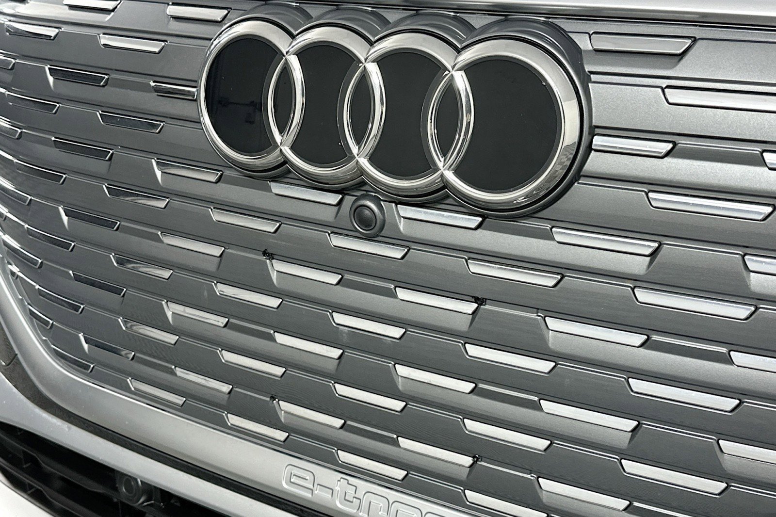 Used 2024 Audi Q4 e-tron Premium Plus w/ Premium Plus image 15