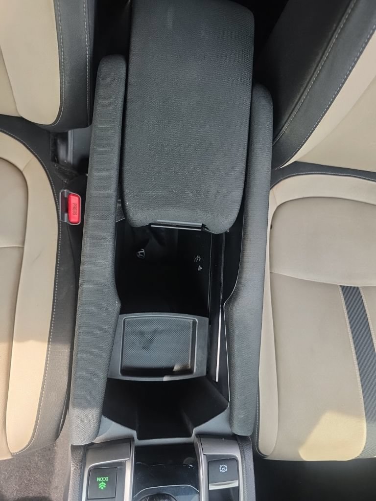 Used 2018 Honda Civic EX image 33