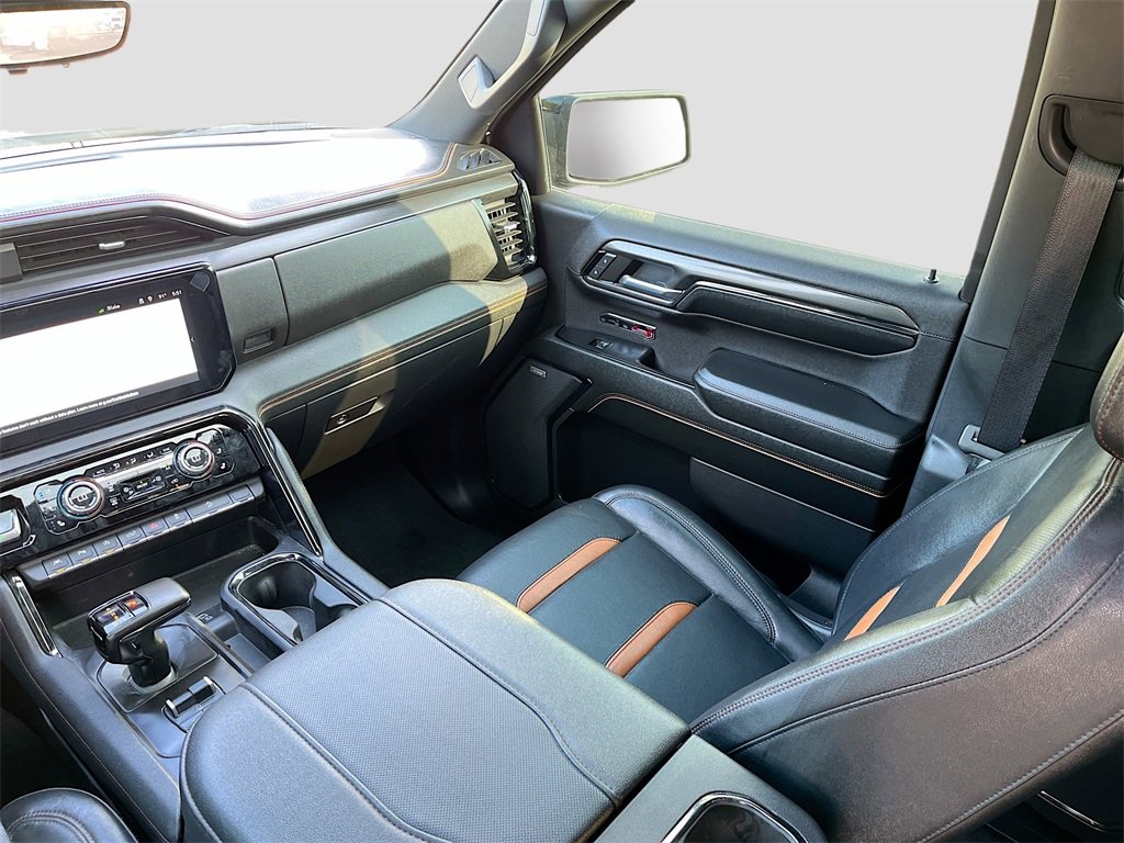 Used 2024 GMC Sierra 1500 AT4 image 25