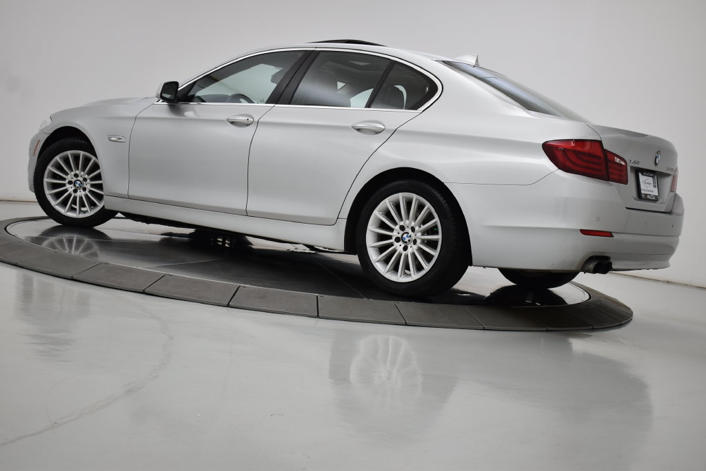 Used 2013 BMW 528i xDrive Sedan AWD/4WD image 6