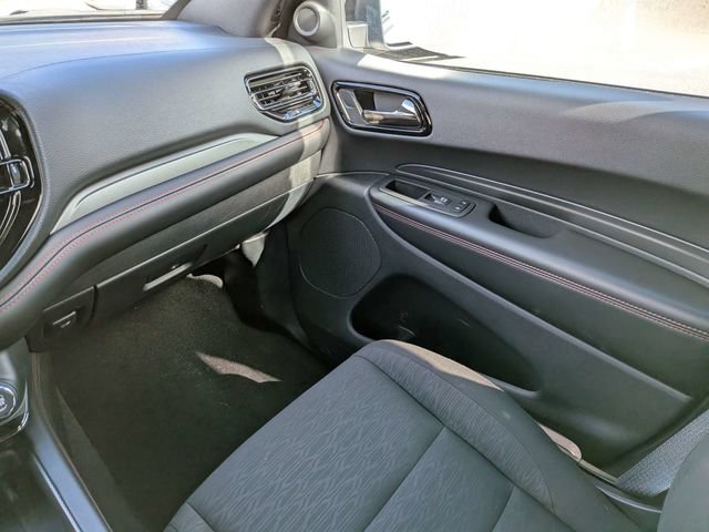 Used 2025 Dodge Durango R/T w/ Blacktop Package AWD/4WD image 17