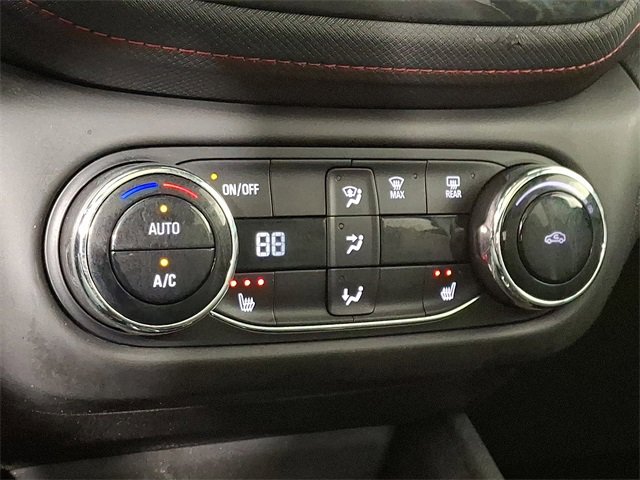 Used 2023 Chevrolet TrailBlazer RS w/ Sun and Liftgate Package image 17