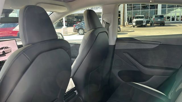 Used 2026 Tesla Model Y Long Range image 17