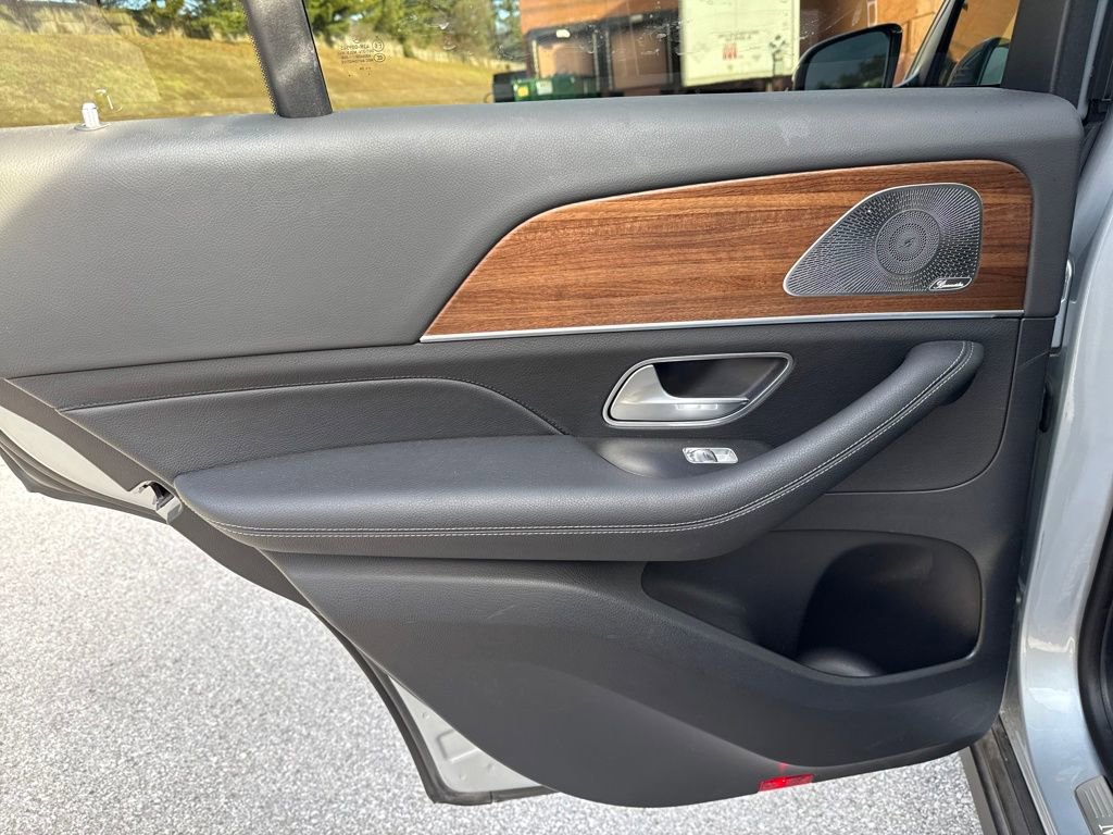 Used 2024 Mercedes-Benz GLE 350 4MATIC image 23