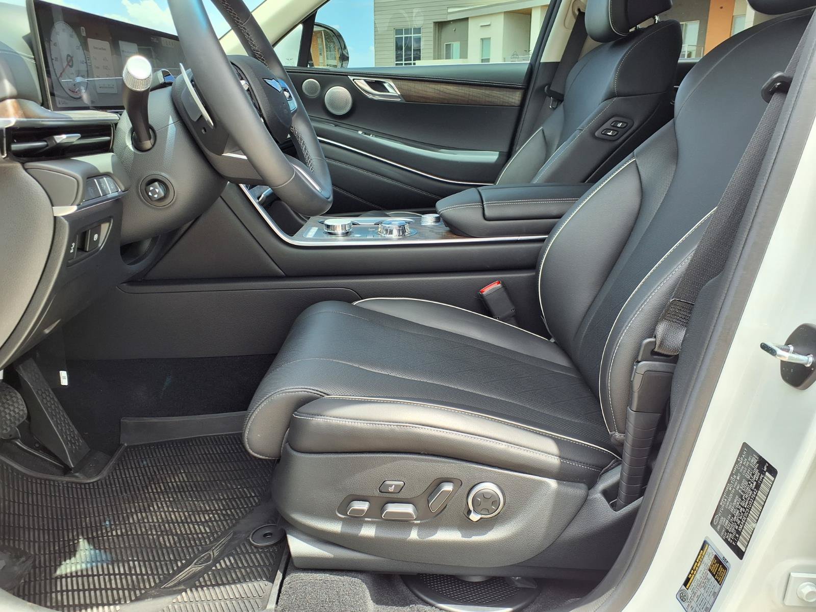 Certified 2026 Genesis GV80 3.5T Advanced AWD/4WD image 24