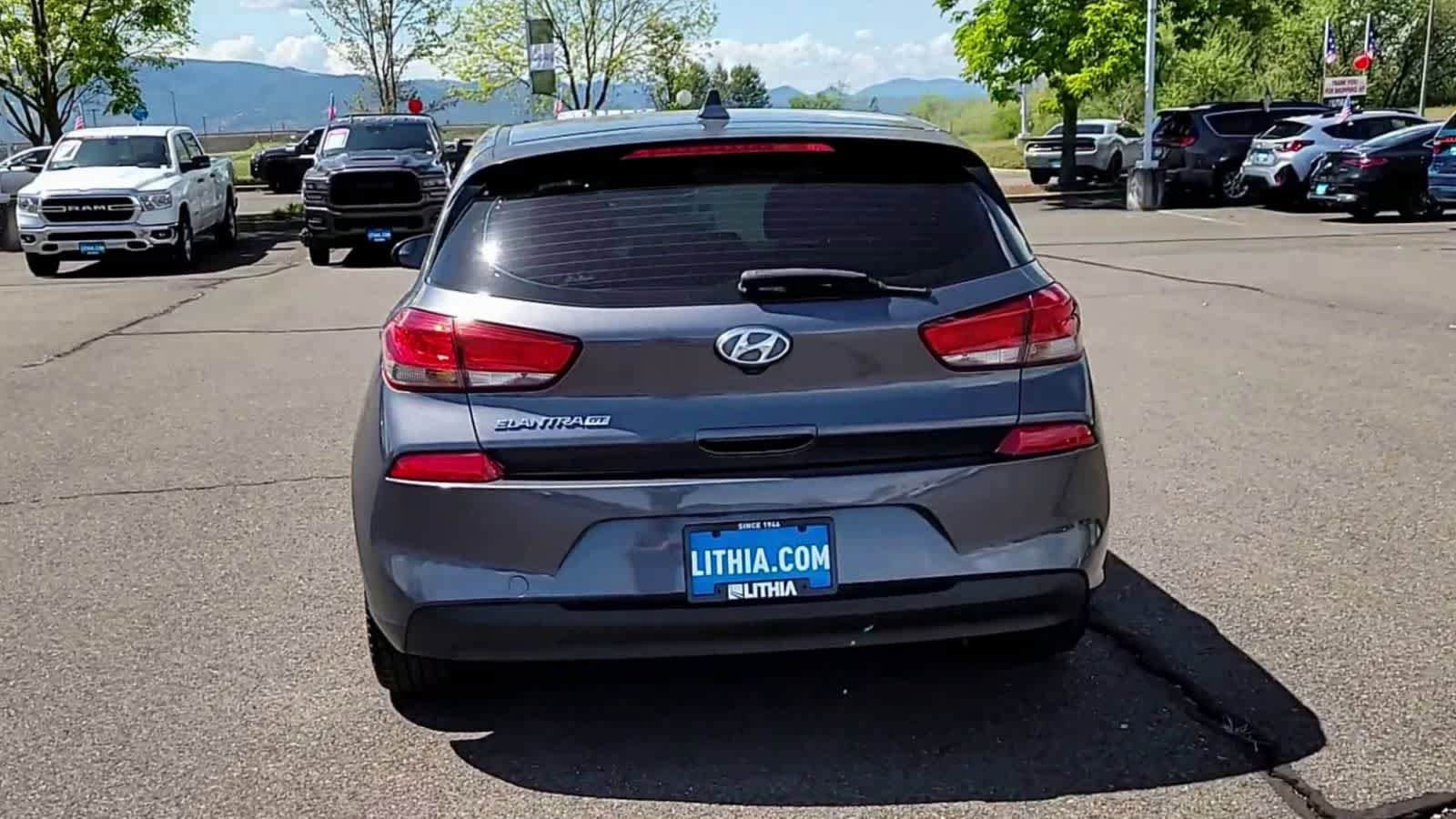 Used 2018 Hyundai Elantra GT FWD image 7