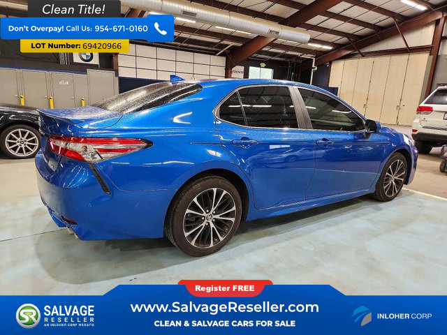 Used 2019 Toyota Camry SE FWD image 4