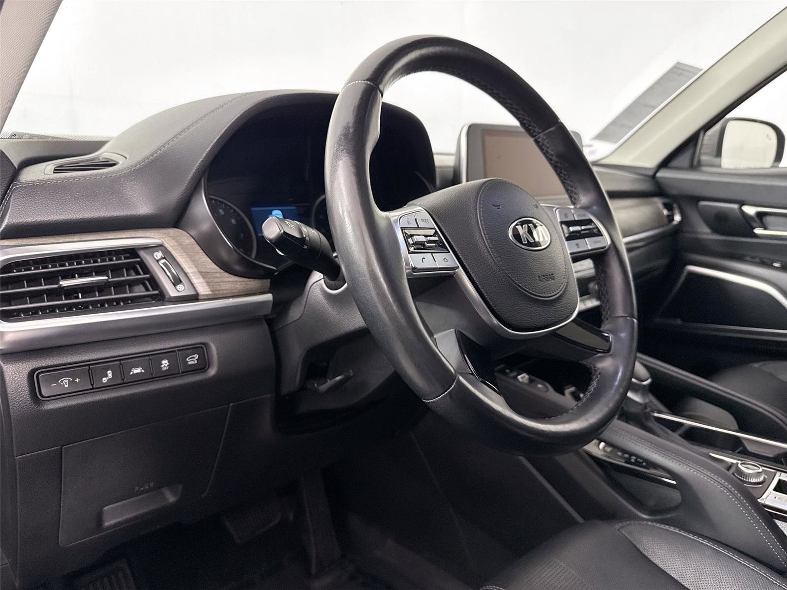 Used 2021 Kia Telluride EX w/ EX Premium Package image 4