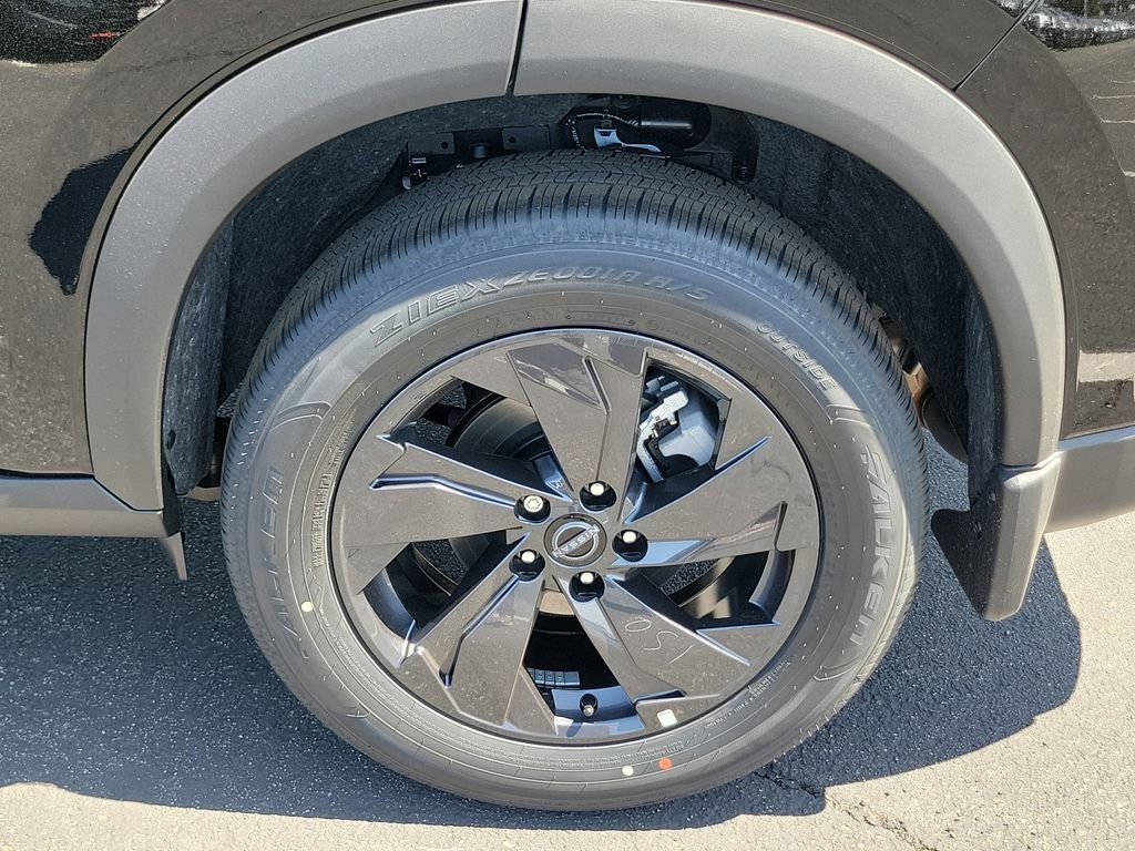 New 2026 Nissan Rogue SV FWD image 4