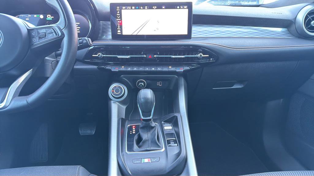 Used 2024 Alfa Romeo Tonale Ti image 8