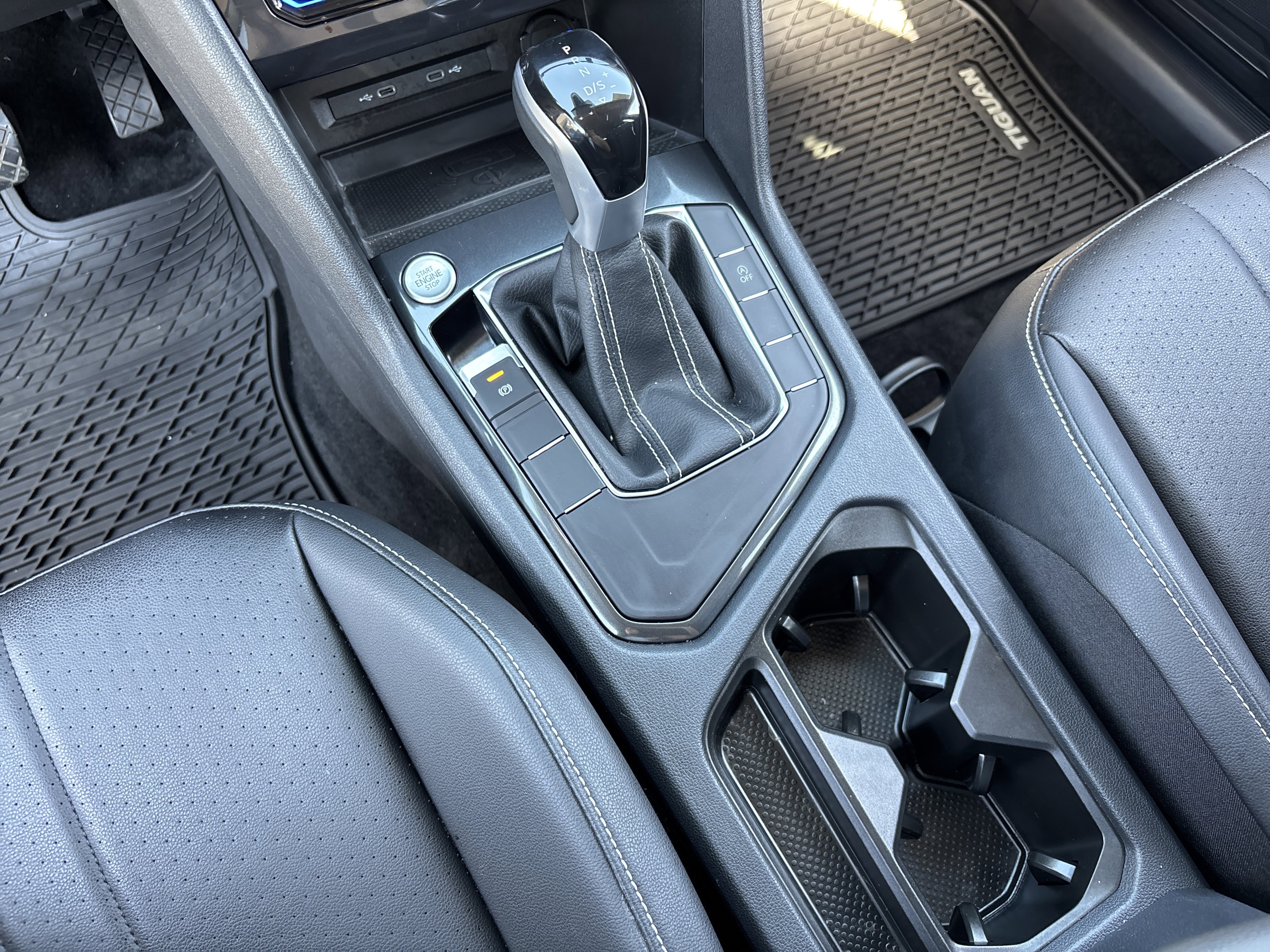 Certified 2023 Volkswagen Tiguan SE FWD image 24