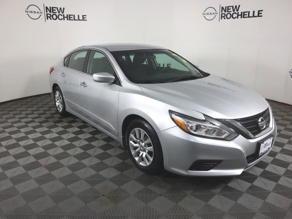 Used 2017 Nissan Altima 2.5 S w/ Power Driver Seat Package image 3