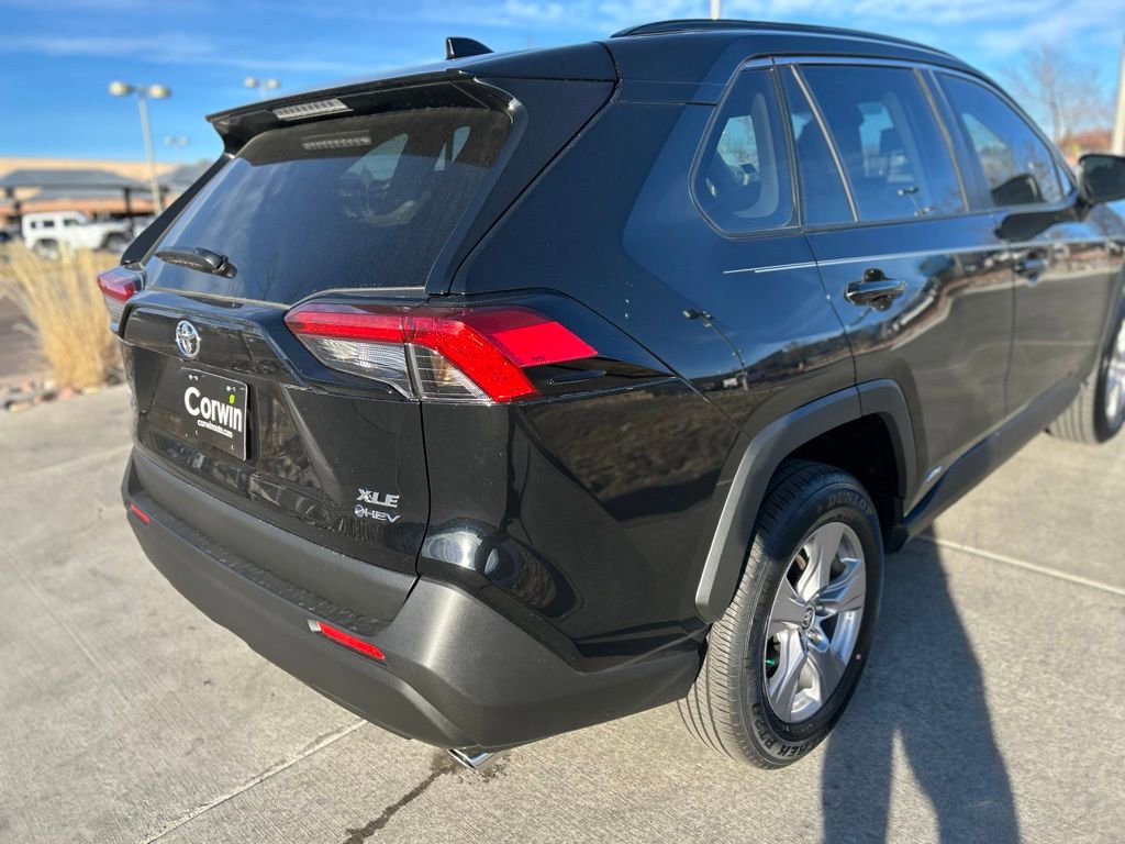Used 2025 Toyota RAV4 XLE image 6