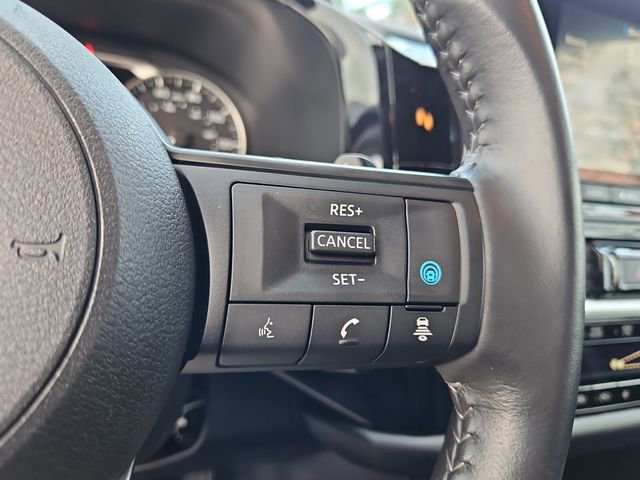 Used 2025 Nissan Pathfinder SV image 26