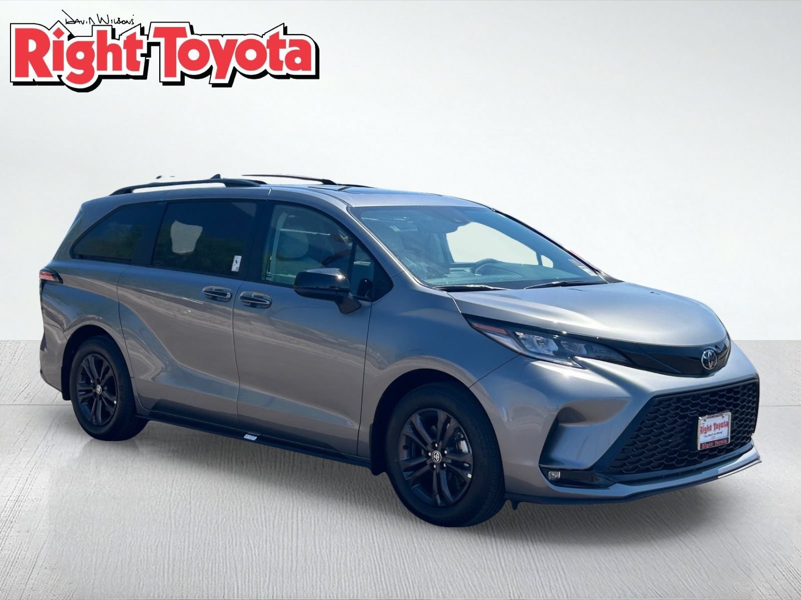 New 2026 Toyota Sienna XSE