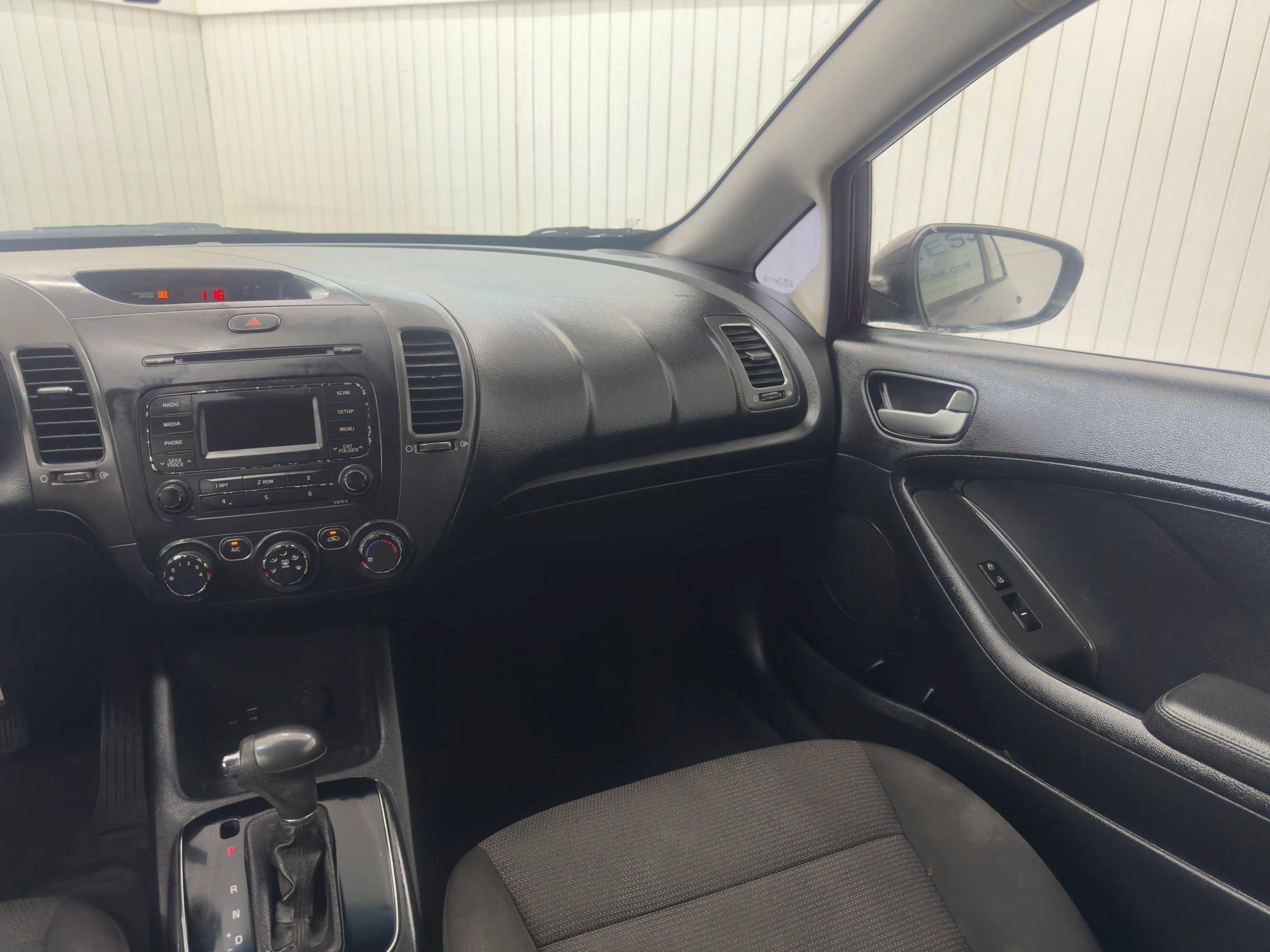 Used 2017 Kia Forte LX FWD image 15