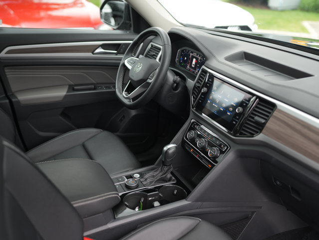 Certified 2023 Volkswagen Atlas SEL AWD/4WD image 22